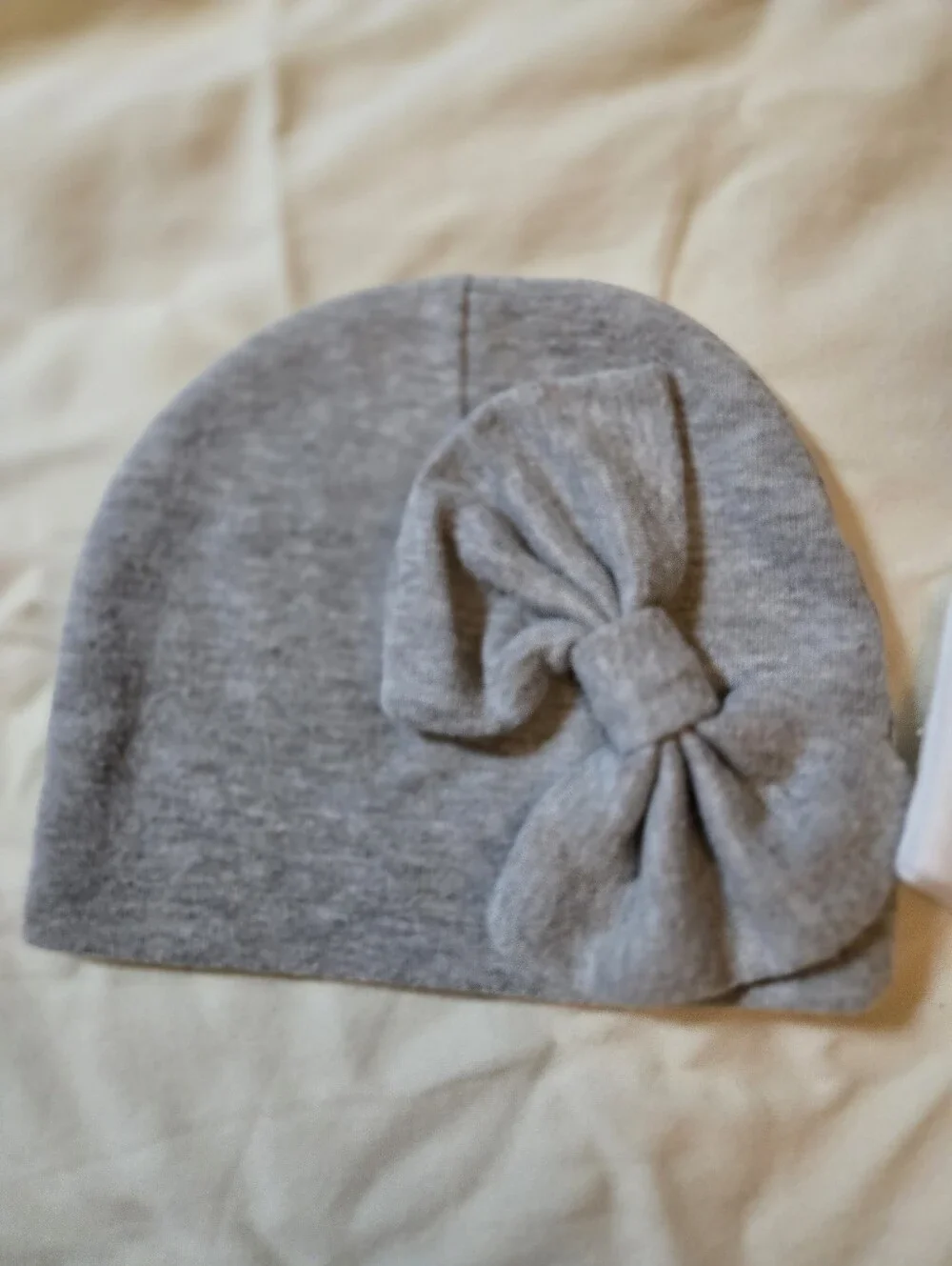 Two Kids Bow Beanie Hat - White and Light Gray